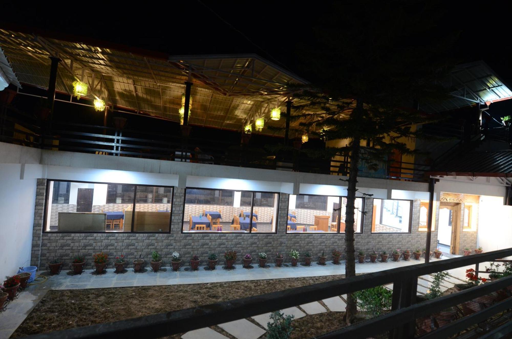 Uttarakhand Resort 코사니 외부 사진